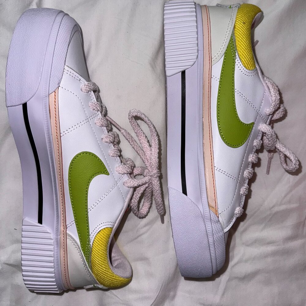 ** BRAND NEW** WOMEN'S NIKE COURT LEGACY LIFT - SZ 9
